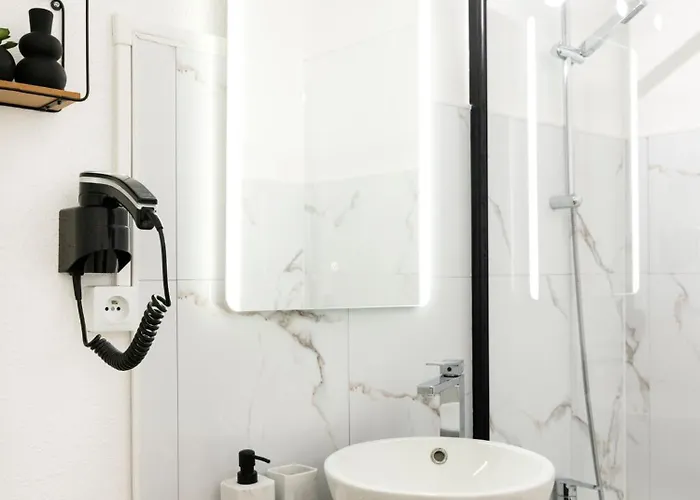 Le Doux Refuge Domaine Thermal Et Activites Touristiques